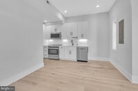 459 Florida Ave NE in Washington, DC - Building Photo - Building Photo