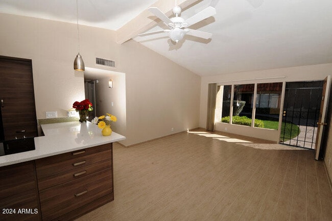 1320 E Bethany Home Rd in Phoenix, AZ - Building Photo - Building Photo