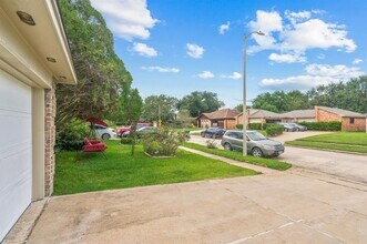 19511 Westhaven Dr in Houston, TX - Foto de edificio - Building Photo