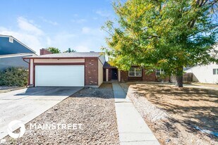 4609 S Laredo St in Aurora, CO - Building Photo