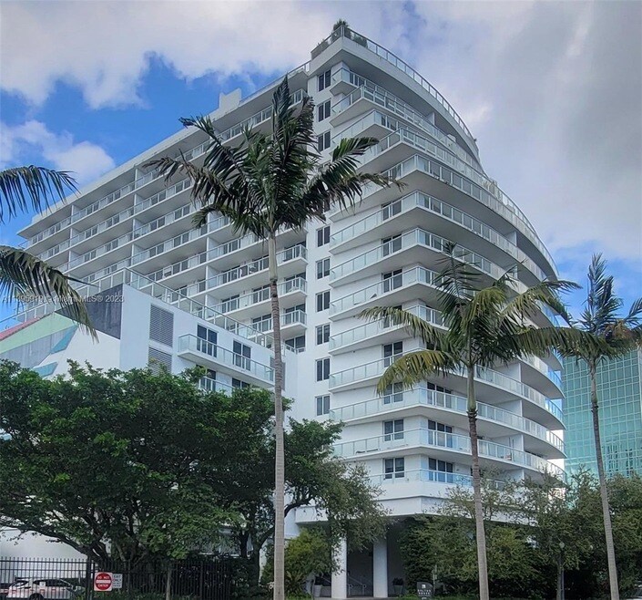 4250 Biscayne Blvd, Unit 514 in Miami, FL - Foto de edificio