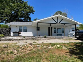 11474 Ivan Ln in Grovespring, MO - Building Photo - Building Photo