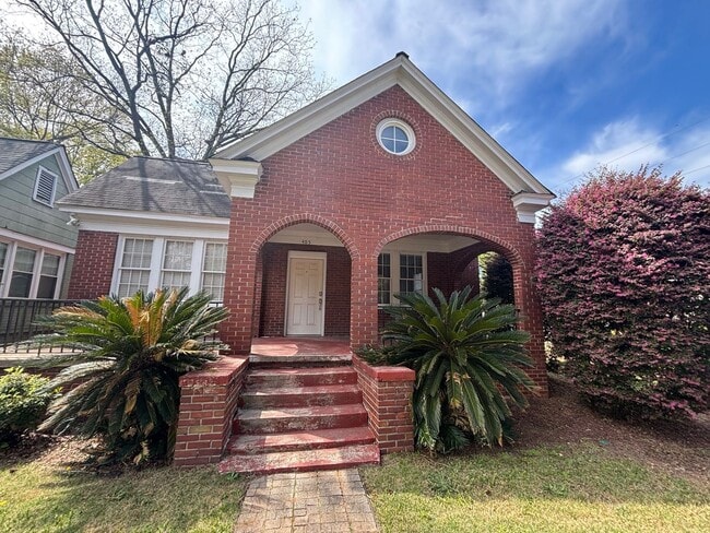 property at 405 S Edisto Ave