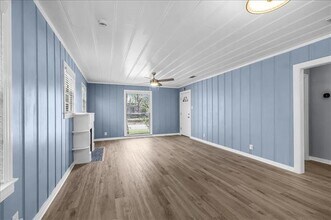 301 Isbell Rd in Fort Worth, TX - Building Photo - Building Photo