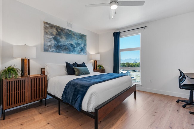 494 W 300 N in Salt Lake City, UT - Building Photo - Building Photo