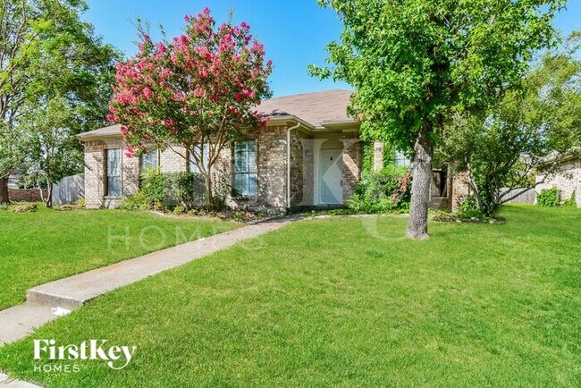 1729 Creek Valley Rd in Mesquite, TX - Building Photo - Building Photo