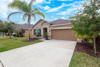 5388 Wisk Fern Cir in Port St. Lucie, FL - Building Photo - Building Photo