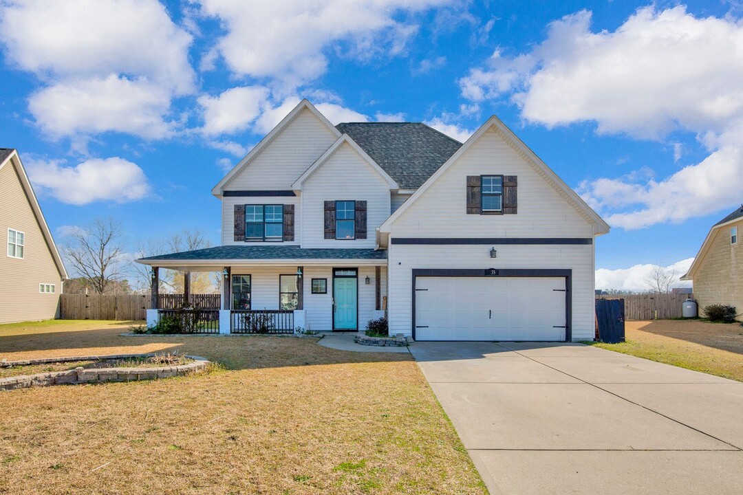 235 Morning Glory Dr in Raeford, NC - Building Photo