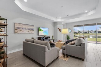 425 Coral Reef Pl in Cape Coral, FL - Building Photo - Building Photo