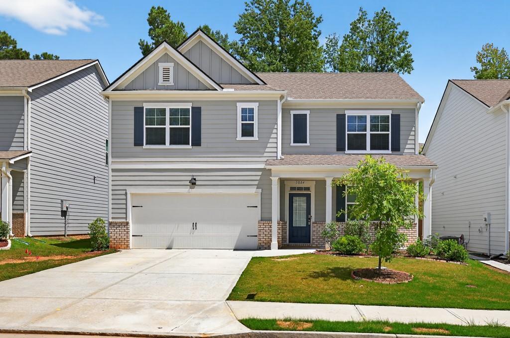 5884 Screech Owl Dr in Flowery Branch, GA - Building Photo