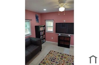 Room in House on White Oak Trail in Stone Mountain, GA - Building Photo - Building Photo