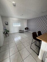 328 NW 12th Ave in Miami, FL - Building Photo - Building Photo