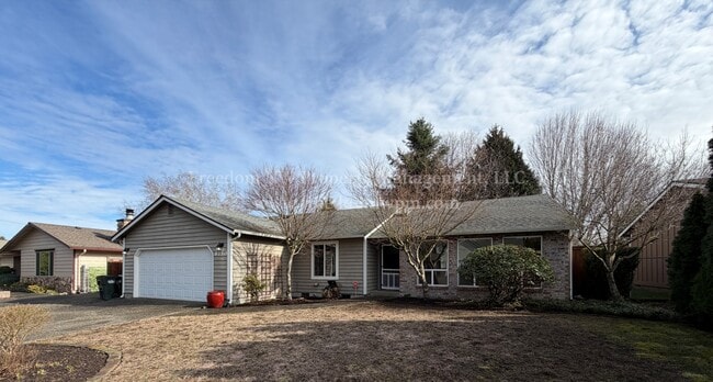 property at 6150 E Sarazen St SE