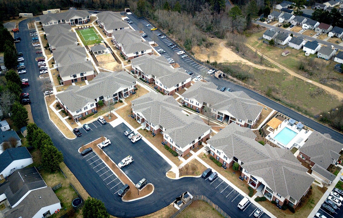 Dawnville Meadows in Dalton, GA - Building Photo