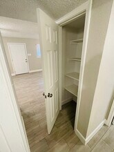 Shaver Park Apartments in Pasadena, TX - Foto de edificio - Building Photo