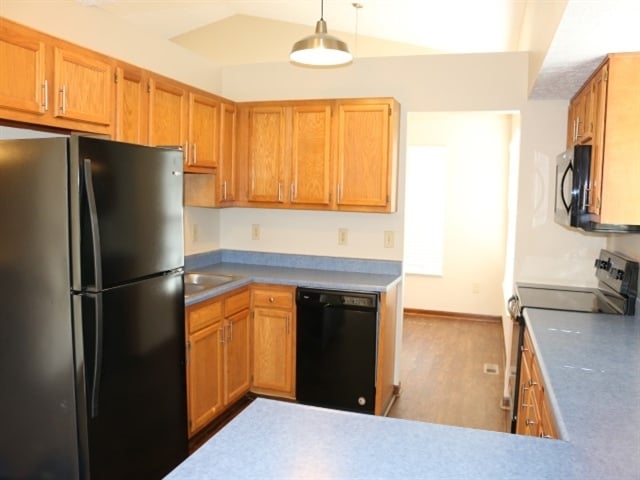 2545 Willowgate Rd in Grove City, OH - Building Photo - Building Photo
