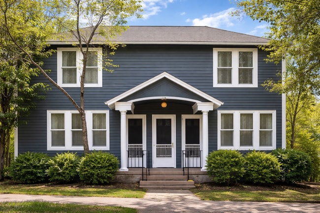 property at 1103 W 22nd St