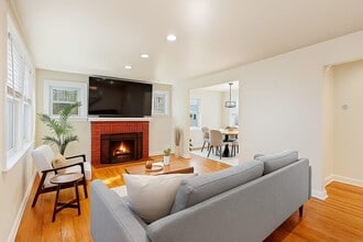 640 Martense Ave in Teaneck, NJ - Building Photo - Building Photo