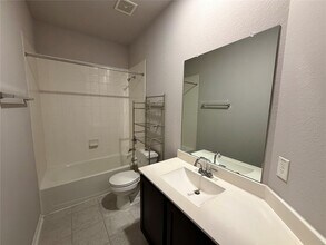 18665 Legend Oaks Dr in Magnolia, TX - Building Photo - Building Photo