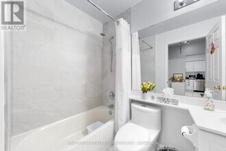 2628 McCowan Rd in Toronto, ON - Building Photo - Building Photo