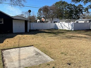 733 Raleigh St in Roanoke Rapids, NC - Foto de edificio - Building Photo