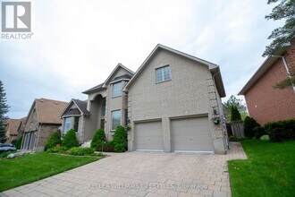 206 Ambleside Dr in London, ON - Building Photo - Building Photo