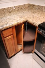 11328 Stratton Park Dr in Temple Terrace, FL - Building Photo - Building Photo