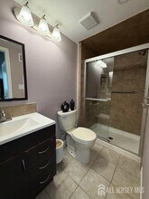 80 Farnham Square in Sayreville, NJ - Building Photo - Building Photo