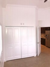 2268 SW 8th St, Unit 1 in Miami, FL - Building Photo - Building Photo