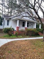 1025 E Bayview Blvd in Norfolk, VA - Building Photo