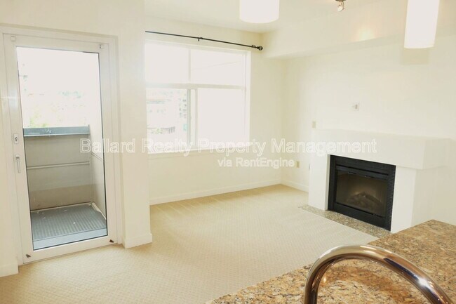 5450 Leary Ave NW in Seattle, WA - Building Photo - Building Photo