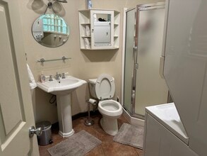 1919 4th St, Unit Downtown Treehouse in Sacramento, CA - Building Photo - Building Photo