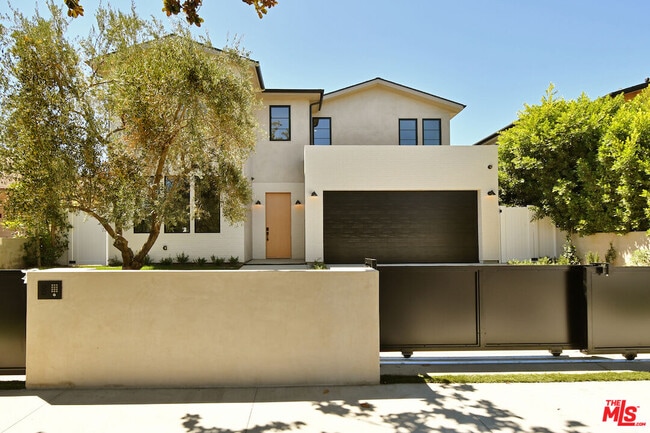 property at 4433 Kraft Ave