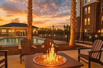 Parkway at 31 Apartments in Little River, SC - Foto de edificio - Building Photo