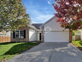 9931 Lakefield Ln in Avon, IN - Building Photo