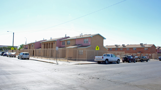 500-520 E 6th Ave in El Paso, TX - Building Photo - Building Photo