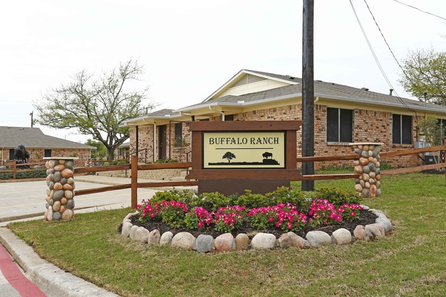 Buffalo Ranch Apartments in Farmersville, TX - Building Photo - Building Photo