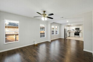 1227 Wilbur St in Dallas, TX - Building Photo