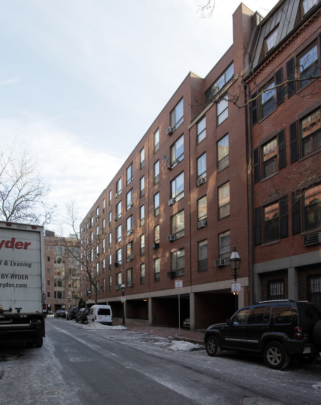 Ausonia Apartments in Boston, MA - Building Photo - Building Photo