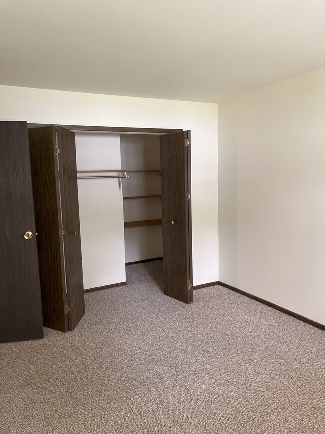 117 W Grant St, Unit 117 West Grant St in Lake Mills, WI - Building Photo - Building Photo