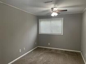 822 W Hill St-Unit -1 in Urbana, IL - Foto de edificio - Building Photo