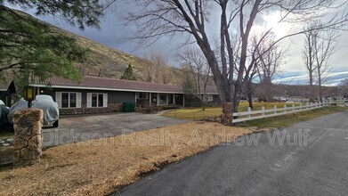 22882 Carriage Dr in Reno, NV - Building Photo - Building Photo