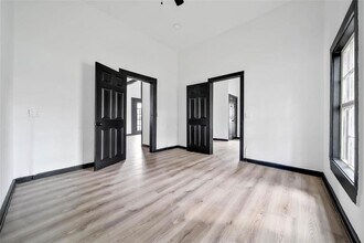106 Spring School Rd in Spring, TX - Foto de edificio - Building Photo