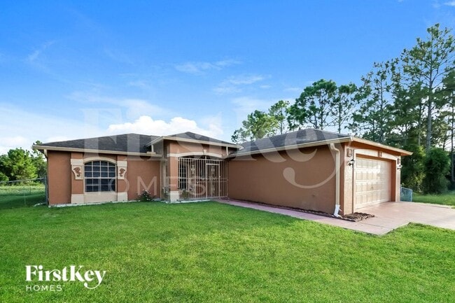652 Keller St E in Lehigh Acres, FL - Building Photo - Building Photo