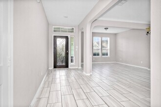 6915 Pebble Pass Ln in Missouri City, TX - Building Photo - Building Photo