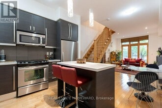 21 Swanwick Ave in Toronto, ON - Building Photo - Building Photo