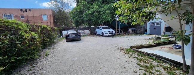 168 NW 53rd St in Miami, FL - Building Photo - Building Photo