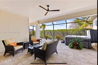 523 NW 20th St in Cape Coral, FL - Building Photo - Building Photo