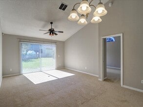 1651 Chatham Cir in Apopka, FL - Building Photo - Building Photo