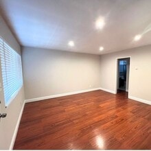 2235 1/2 Grand Avenue in San Diego, CA - Foto de edificio - Building Photo